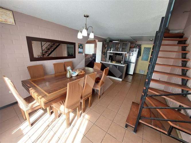 Casa en venta de 5 dormitorios en Puente Alto, JS