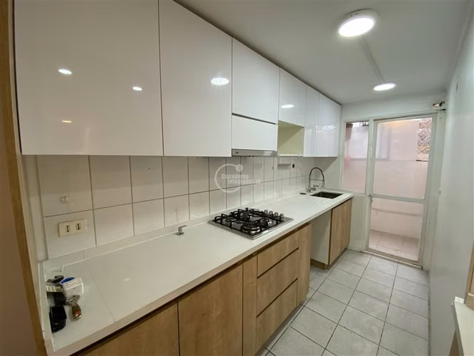Departamento en arriendo de 2 dorm. en San Miguel