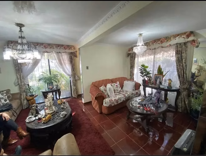 Se Vende: Casa Regularizada, Terminaciones Premium – $