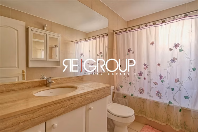 Casa en venta de 4 dorm. en Lo Barnechea