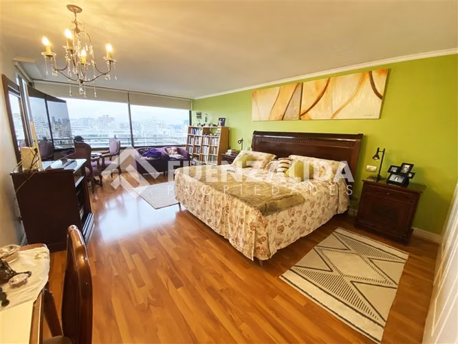 Departamento en venta de 4 dorm. en Las Condes
