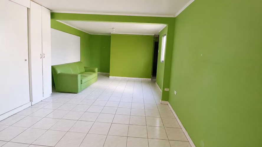 Amplia Casa Calle Baquedano 193 m²  Gran Patio y Mini Departamento
