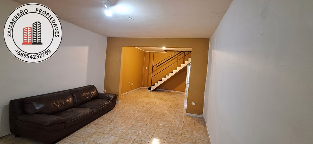 Amplia Casa Calle Baquedano 193 m²  Gran Patio y Mini Departamento