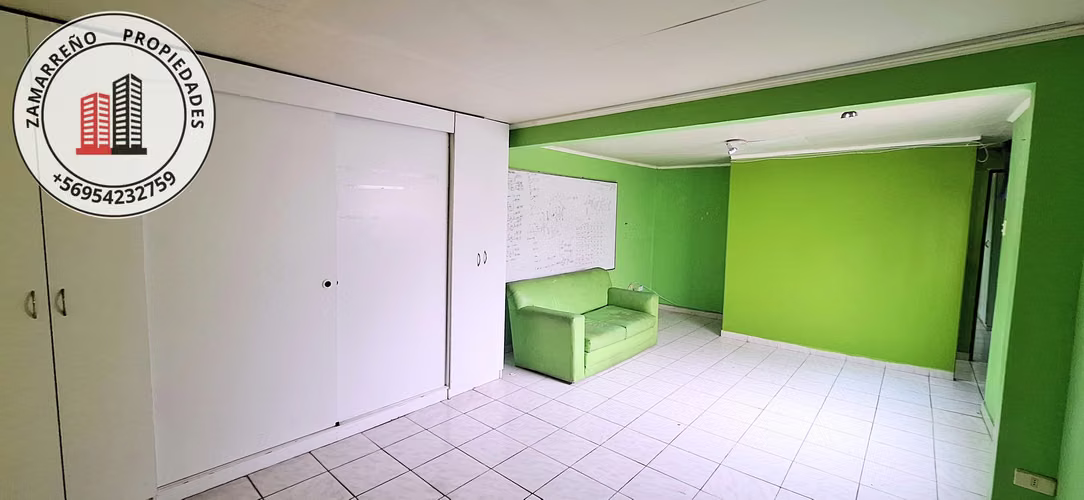 Amplia Casa Calle Baquedano 193 m²  Gran Patio y Mini Departamento