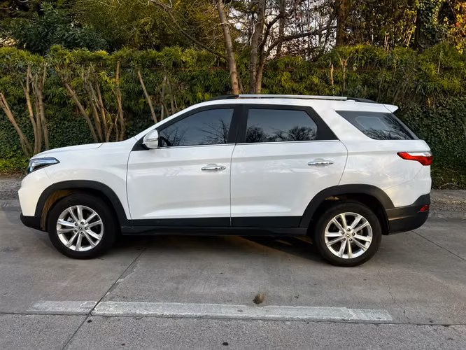 DFSK SUV 560 COMFORT 1.8L 4X2 MT5 5P año 2024
