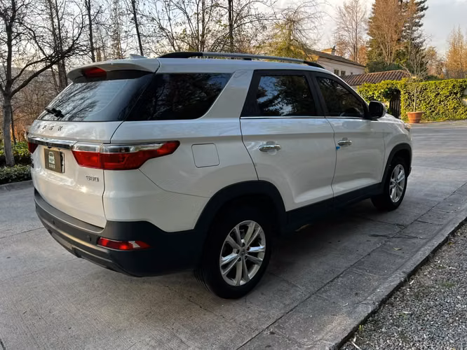 DFSK SUV 560 COMFORT 1.8L 4X2 MT5 5P año 2024