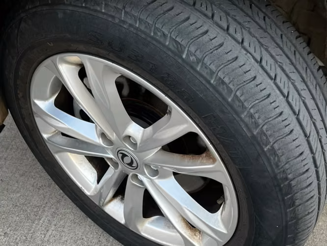 DFSK SUV 560 COMFORT 1.8L 4X2 MT5 5P año 2024