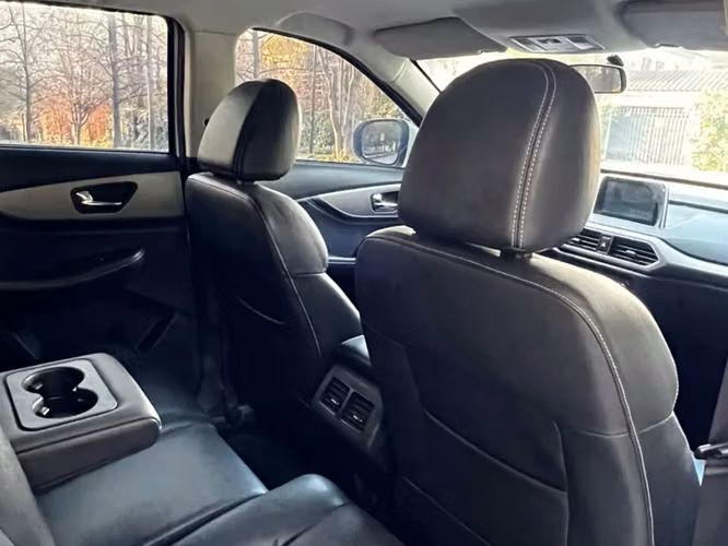 DFSK SUV 560 COMFORT 1.8L 4X2 MT5 5P año 2024
