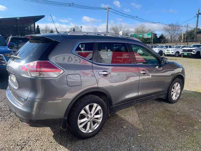 NISSAN XTRAIL ADVANCE 2.5 AUT 2016