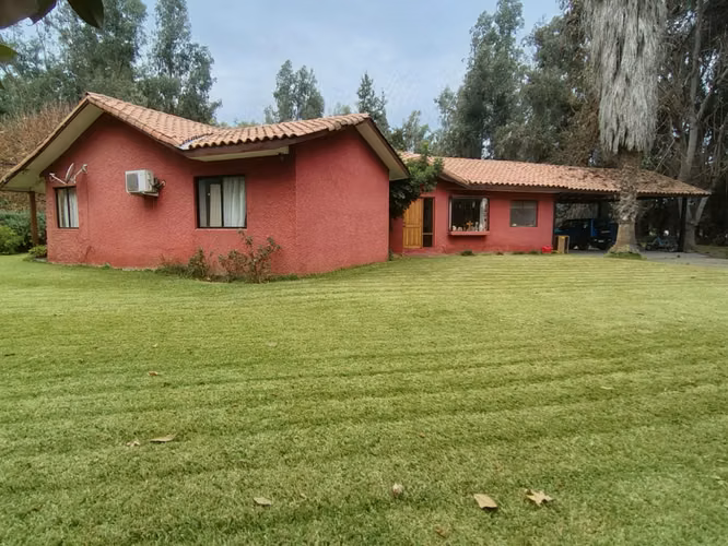 ARRIENDO CASA DE 4D/4B EN PARCELA CERCANA AL COLEGIO CARAMPANGUE
