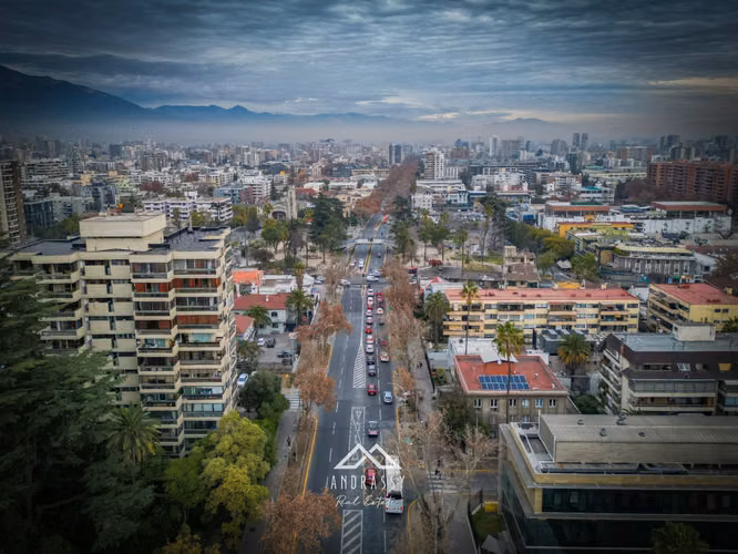 Metro Ines de Suarez / Providencia - Imagen 2