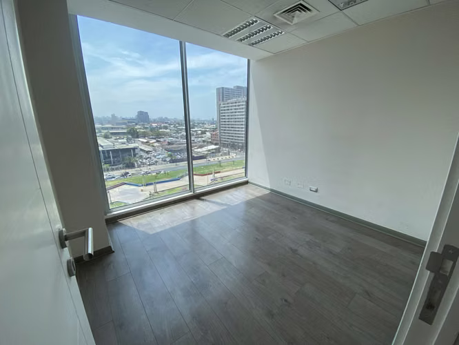 ARRIENDO OFICINA 2 AMBIENTES - METRO SAN ALBERTO HURTADO