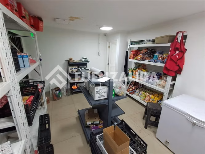 Casa Comercial Metro Manquehue Varios Rubros Las Condes - Imagen 30