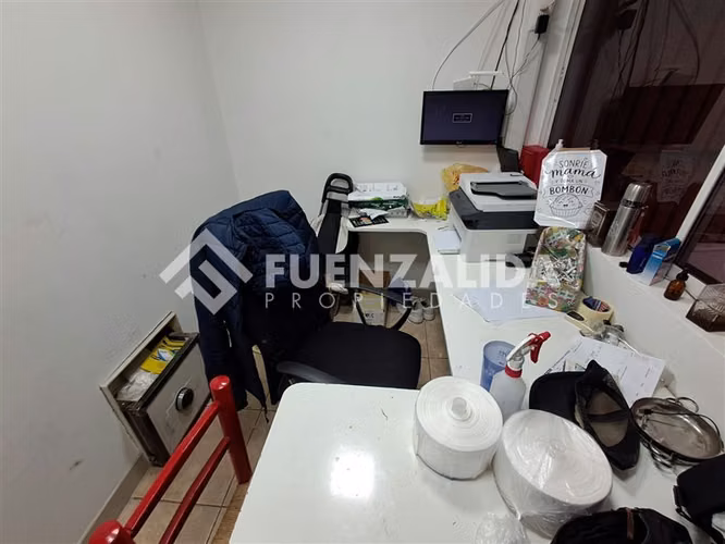 Casa Comercial Metro Manquehue Varios Rubros Las Condes - Imagen 15