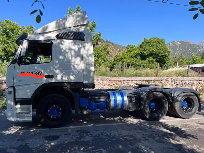 Vendo tracto camión