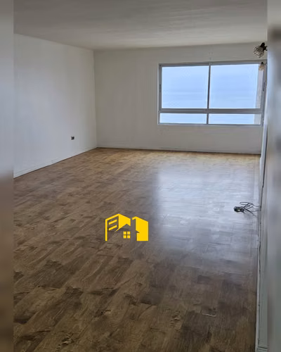 ARRIENDA amplio y renovado DEPARTAMENTO en excelente ubicación, Condominio La Tirana, Iquique.