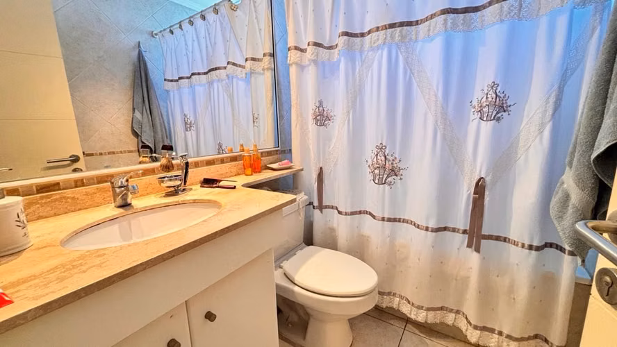 ARRIENDO AMPLIO DEPARTAMENTO ED RÓTERDAM  (176315)