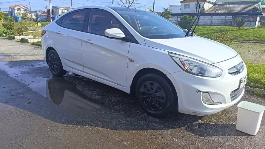Hyundai accent