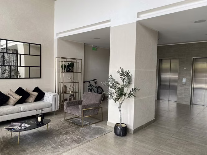 DEPARTAMENTO SEMI AMOBLADO EN VENTA HOCHSTETTER EDIFICIO DOS-K