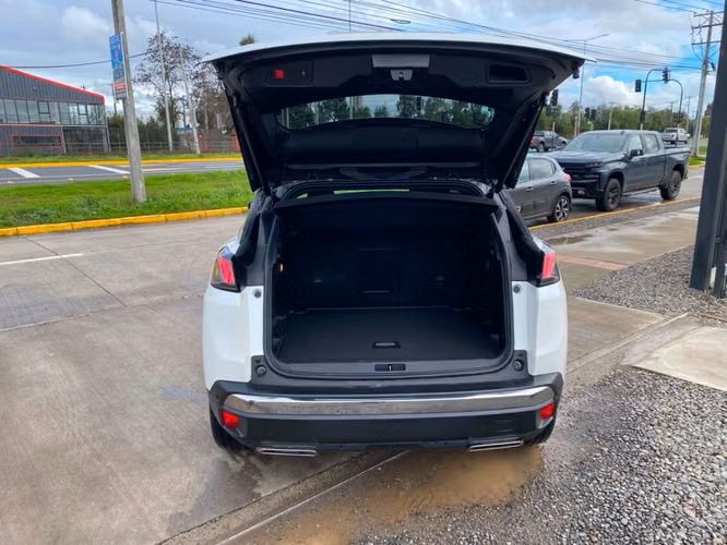 PEUGEOT 3008 180 EAT8 1.6 TURBO 2023