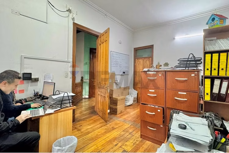 Casona patrimonial habilitada para oficinas - Imagen 13