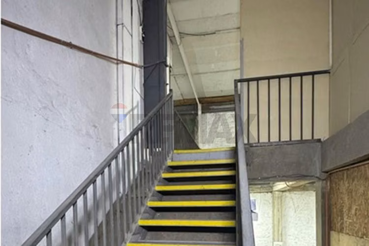 Espacio mixto 213 m² con oficinas y bodegaje