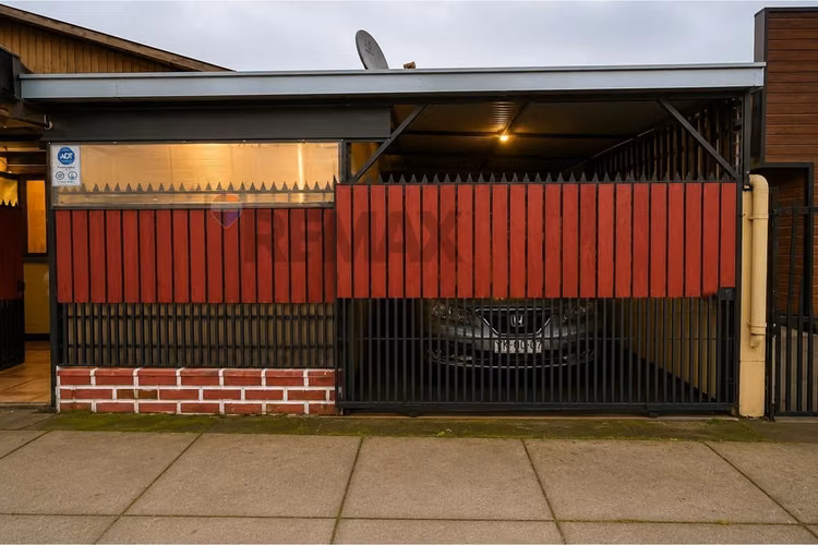 Vendo casa con local comercial - los angeles