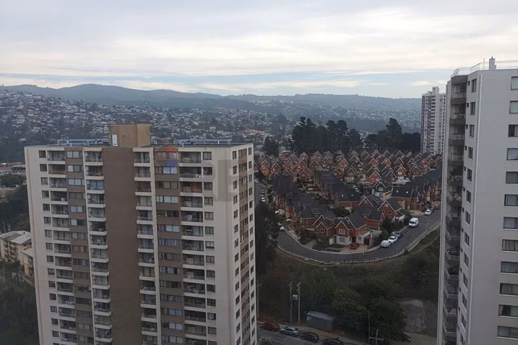 "arrienda este encantador depto en valparaíso"