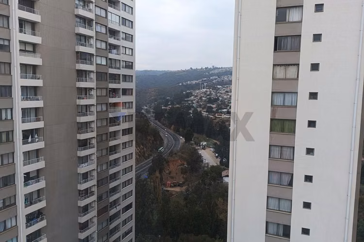 "arrienda este encantador depto en valparaíso"