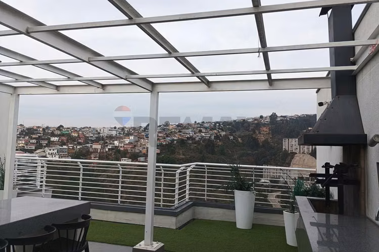 "arrienda este encantador depto en valparaíso"