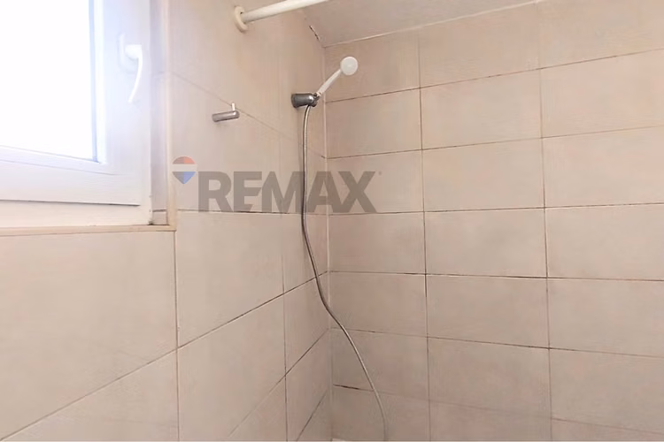 "tu casa ideal en huechuraba: espaciosa y moderna"