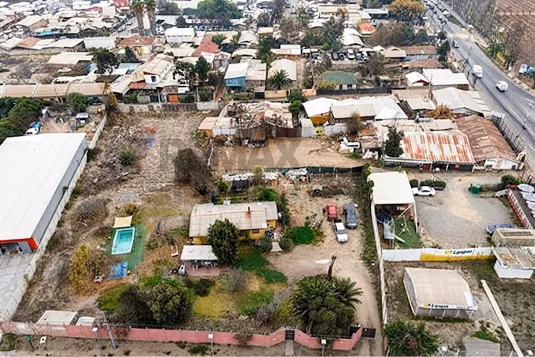 Terreno comercial único en calera de tango