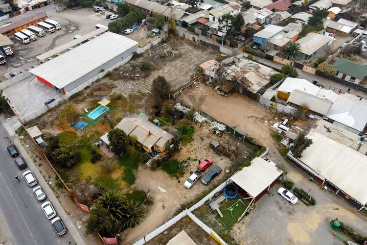 Terreno comercial único en calera de tango
