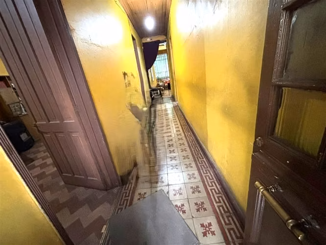 VENTA DE CASA CON LOCAL COMERCIAL