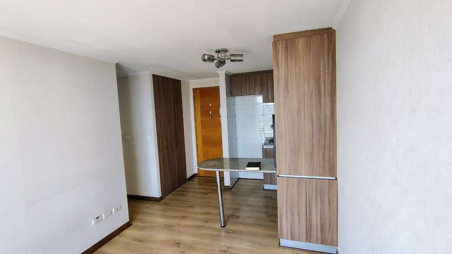 DEPARTAMENTO EN ESTACION CENTRAL VISTA NORTE DESPEJADA