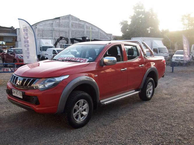 camioneta mitsubishi l200 4x4 diesel  2017