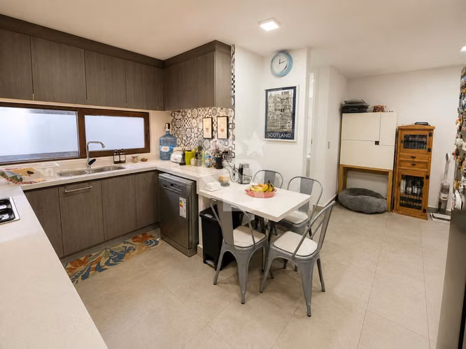 Casa Chamisero | Sustentable y Piscina Jacuzzi