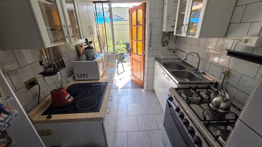 Se Vende Hermosa Propiedad de dos Pisos en el Sector Norte de Ciudad