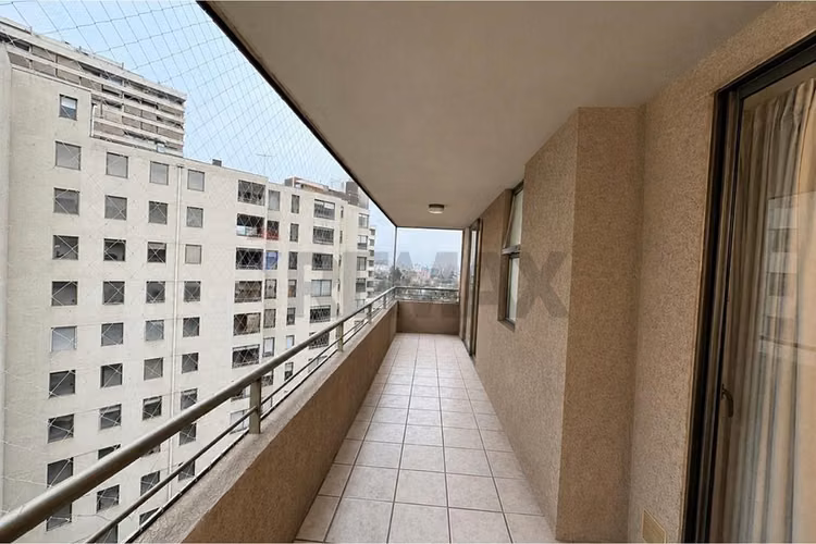 Excelente departamento en las condes