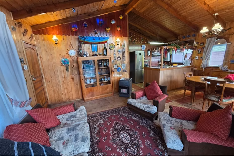 Hermosa cabaña en venta en el tabo