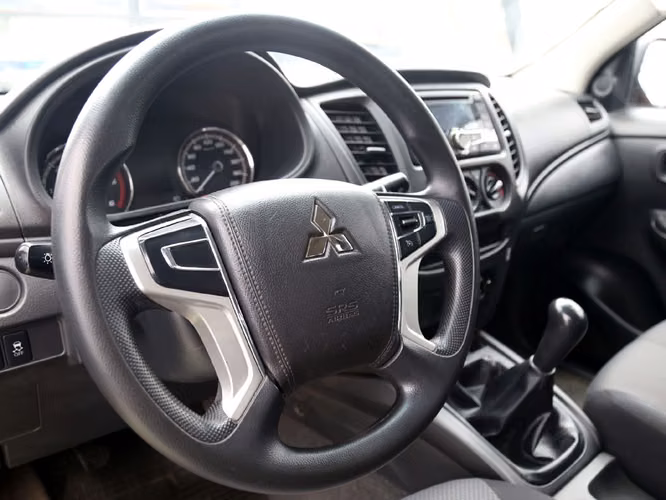 MITSUBISHI L200 2022