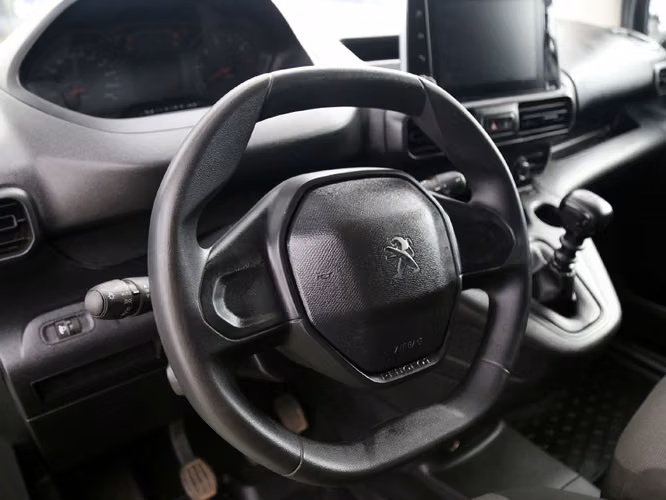 PEUGEOT PARTNER 2024