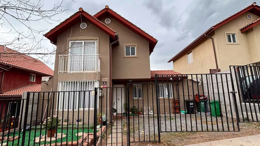 Casa en venta Puente Alto | 4D+3B+E | 5.300 UF (176366)