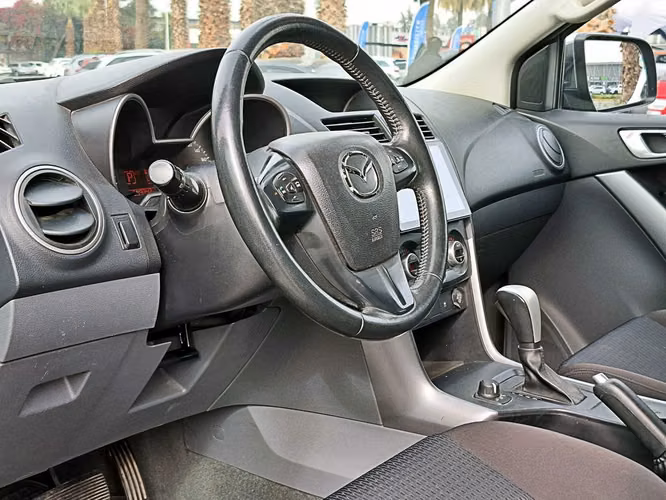 MAZDA BT-50 2021 - Imagen 10