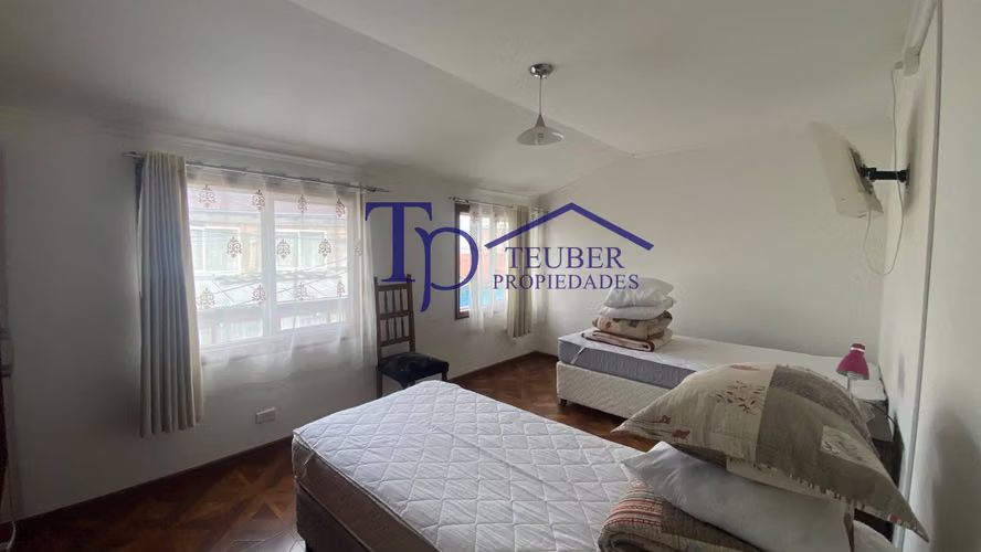 Se Arrienda casa en calle Rosario