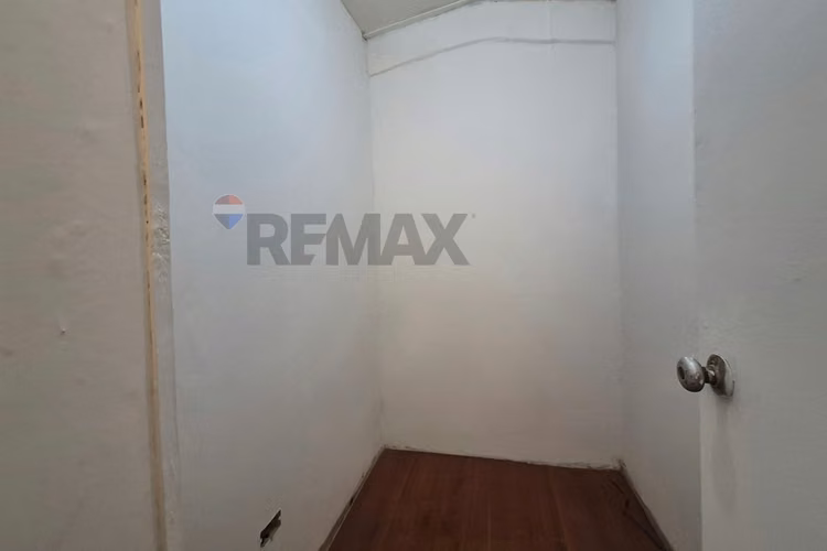 Casa en venta la reina