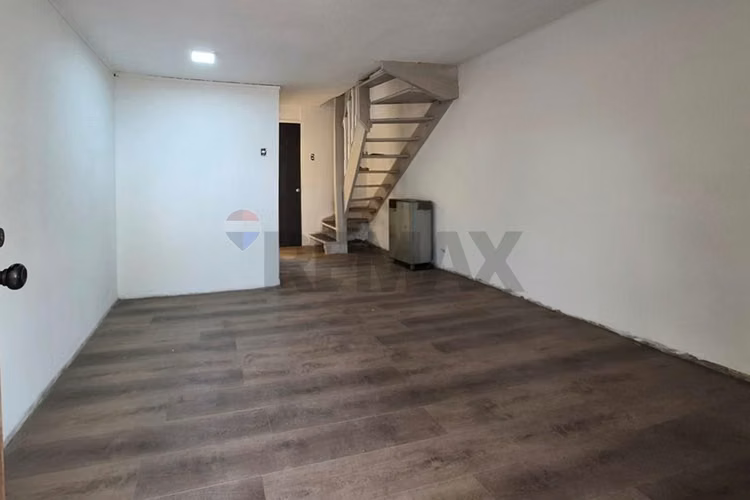 Casa en venta la reina