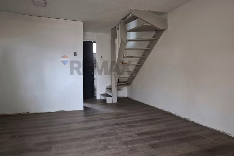 Casa en venta la reina