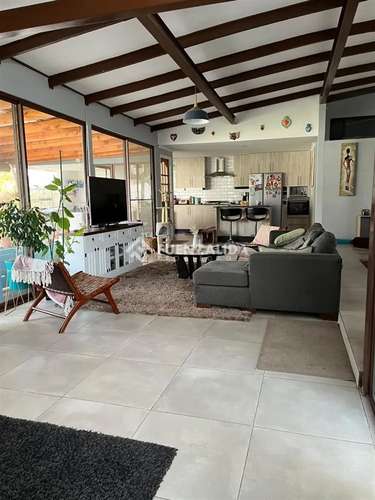 Gran Casa en venta de 1330 mts2 de terreno. en Puente Alto