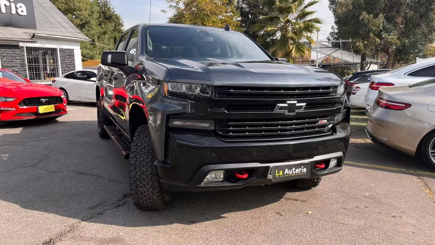 Chevrolet Silverado 5.3 AUT (2020) - Imagen 2